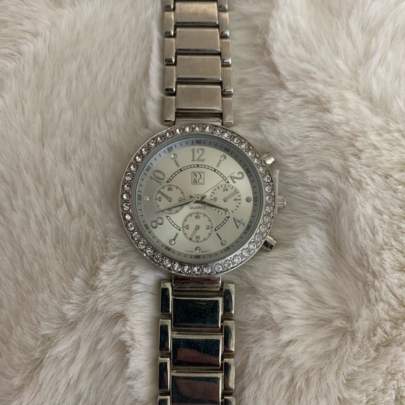 New York & Company watch - Picture 1 of 3